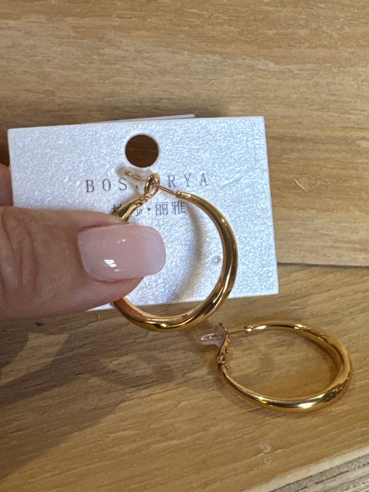 Earrings E20605J