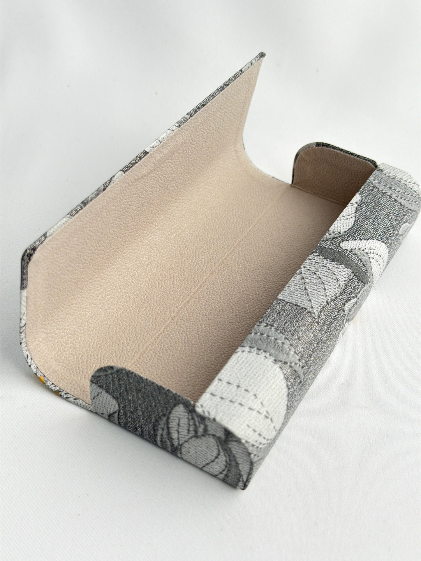 Glass Case Floral GREY 260333-3