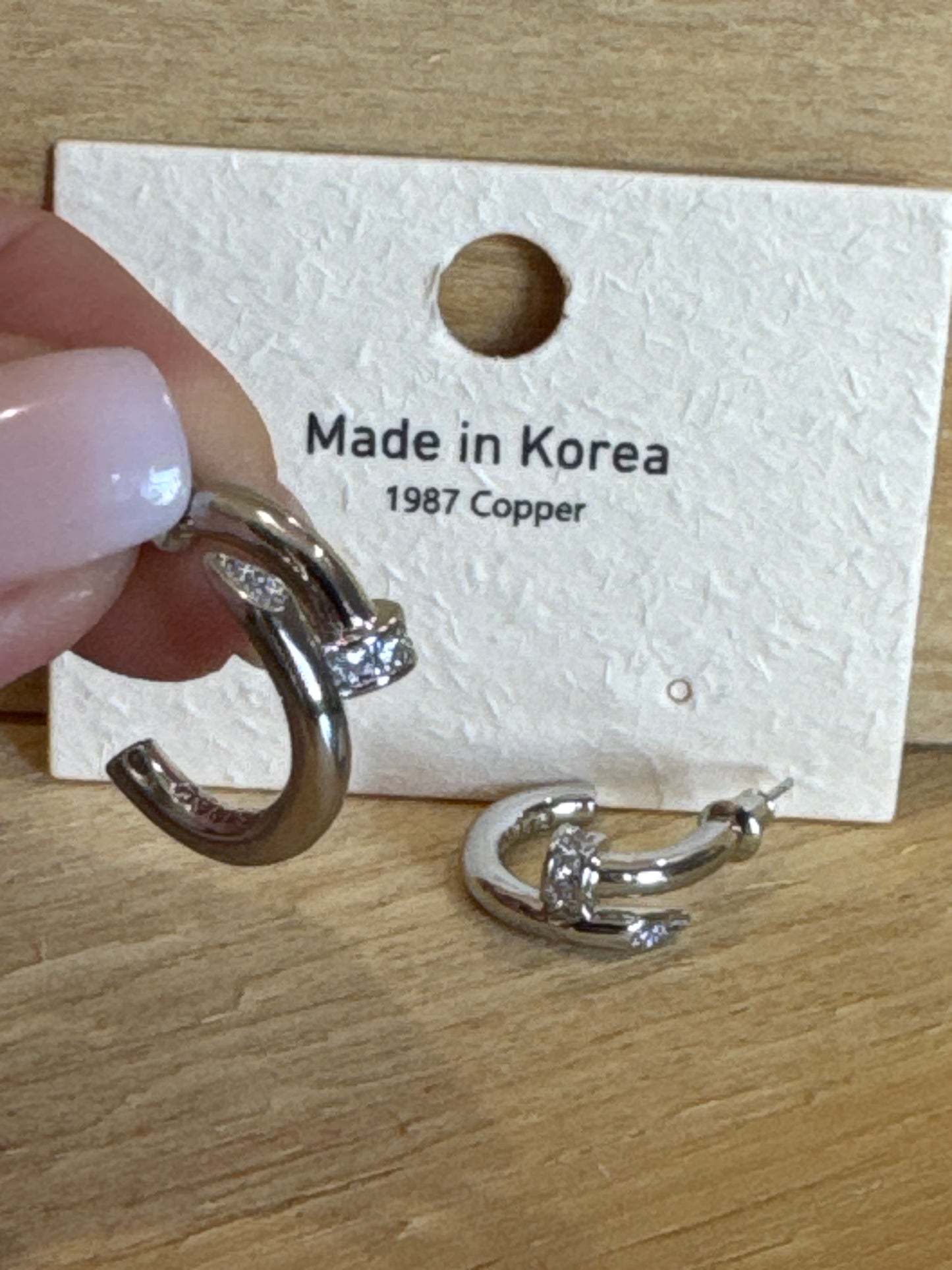 Earrings E21884B