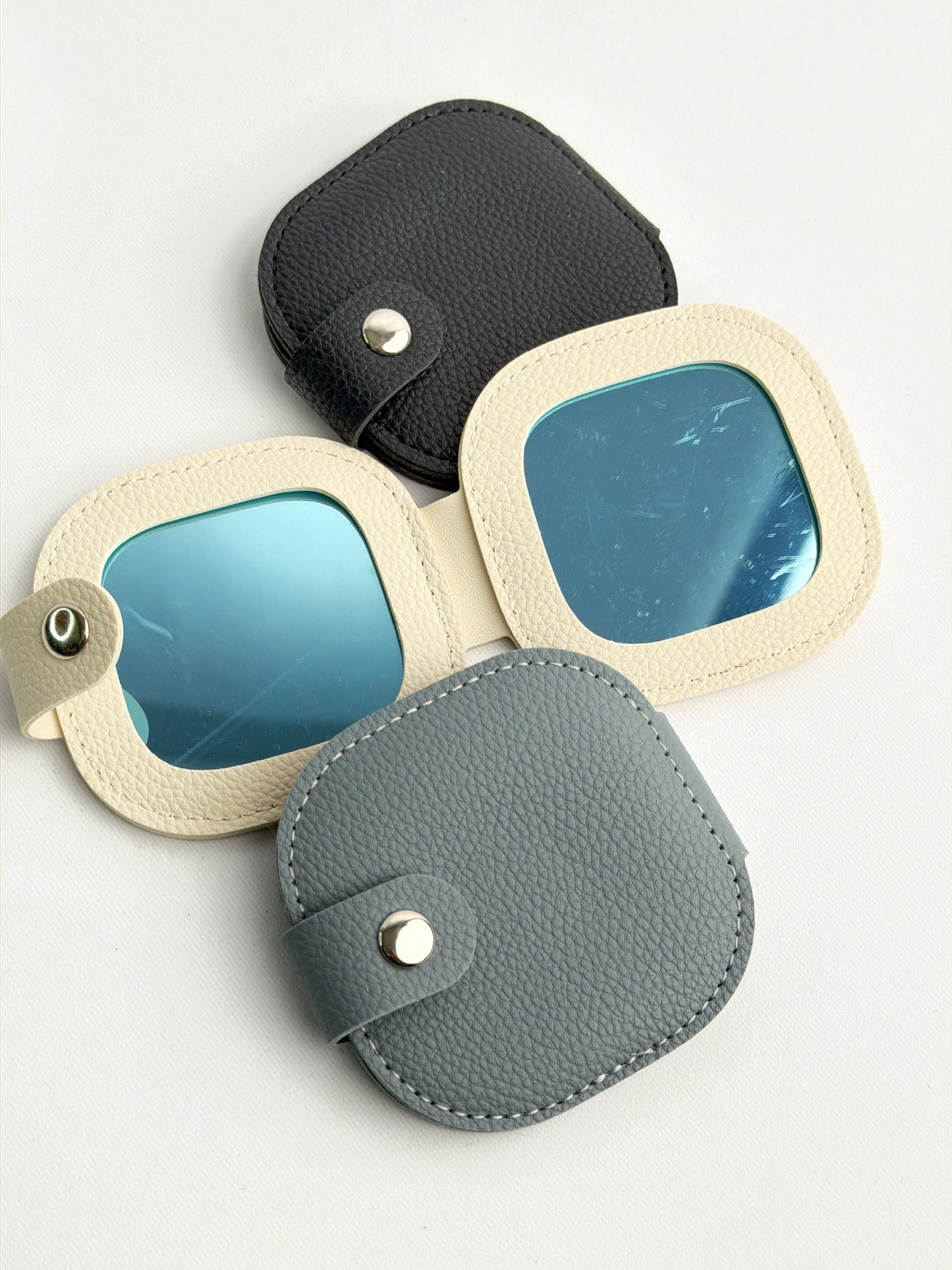 Compact Mirror 12 p/box (R30ea)