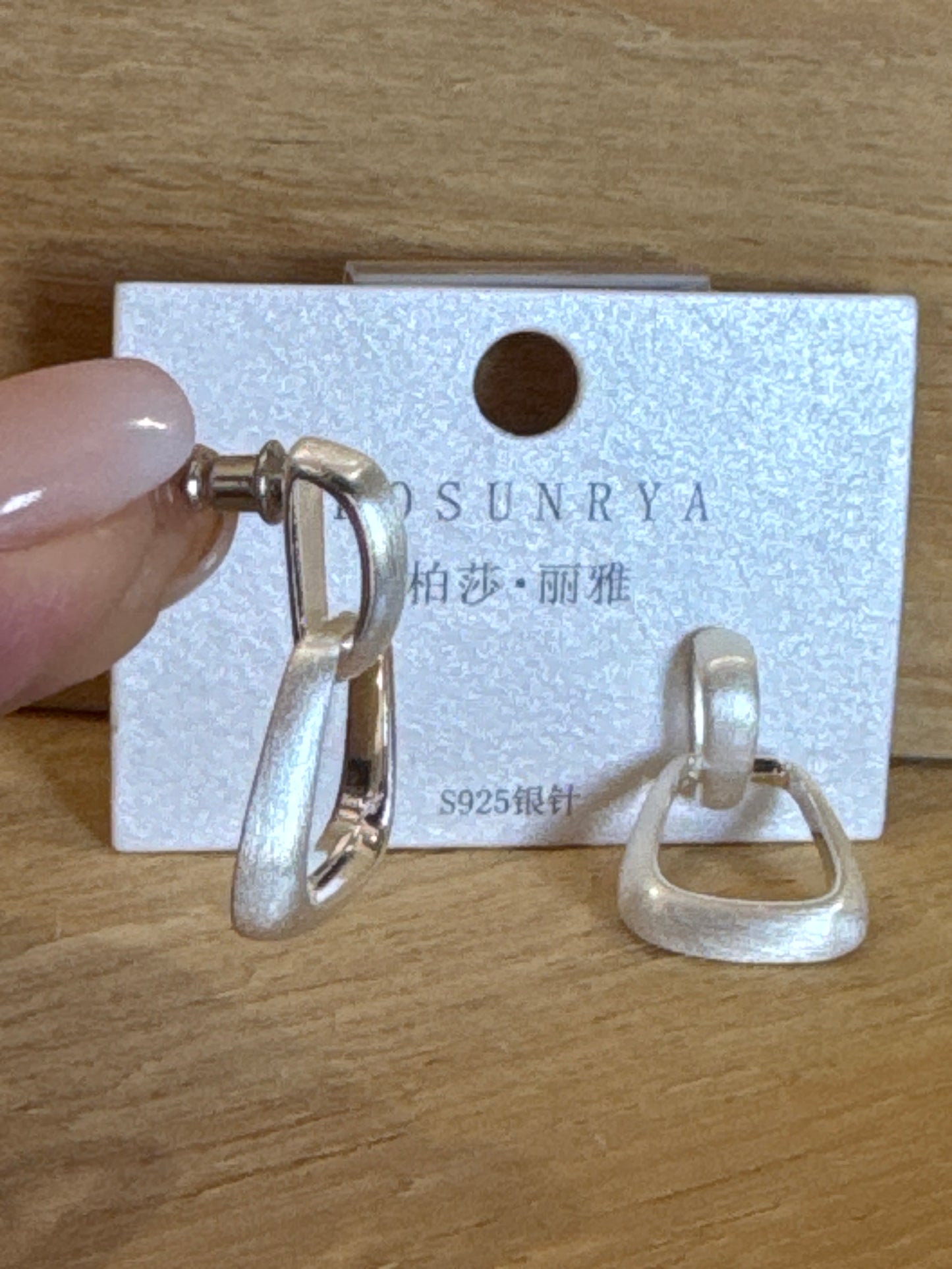 Earrings E20907Y