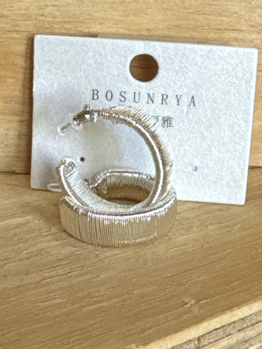Earrings E22642Y