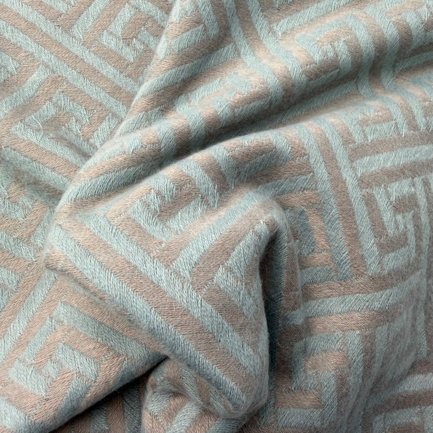 Winter Scarves 12 p/pack (R115)