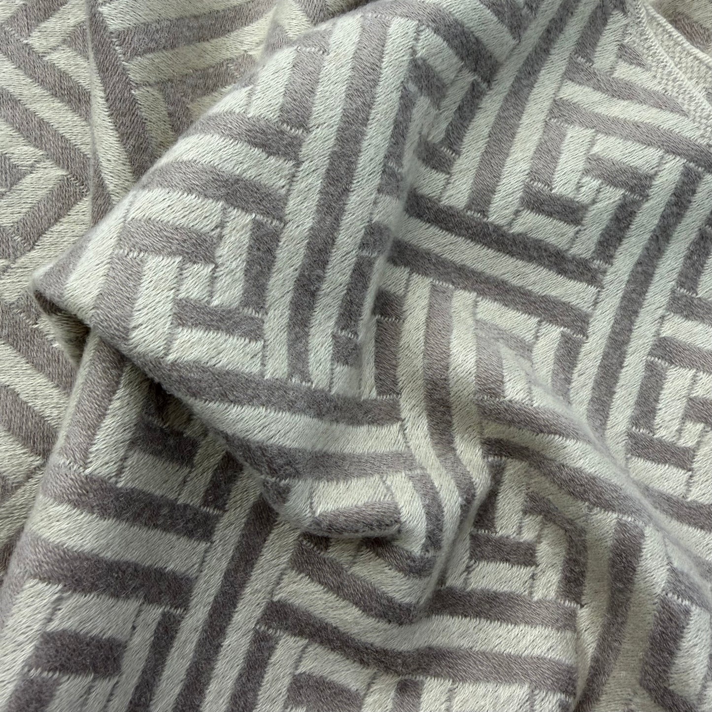 Winter Scarves 12 p/pack (R115)