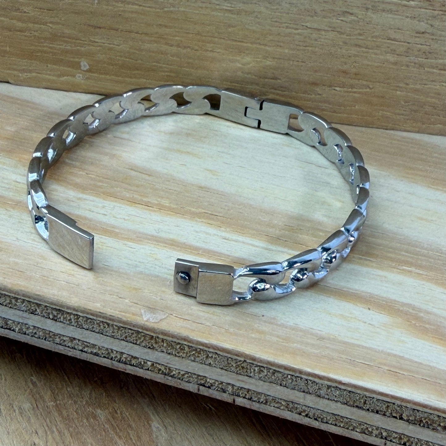 Silver/Gold Plated Stainless Steel Bangles