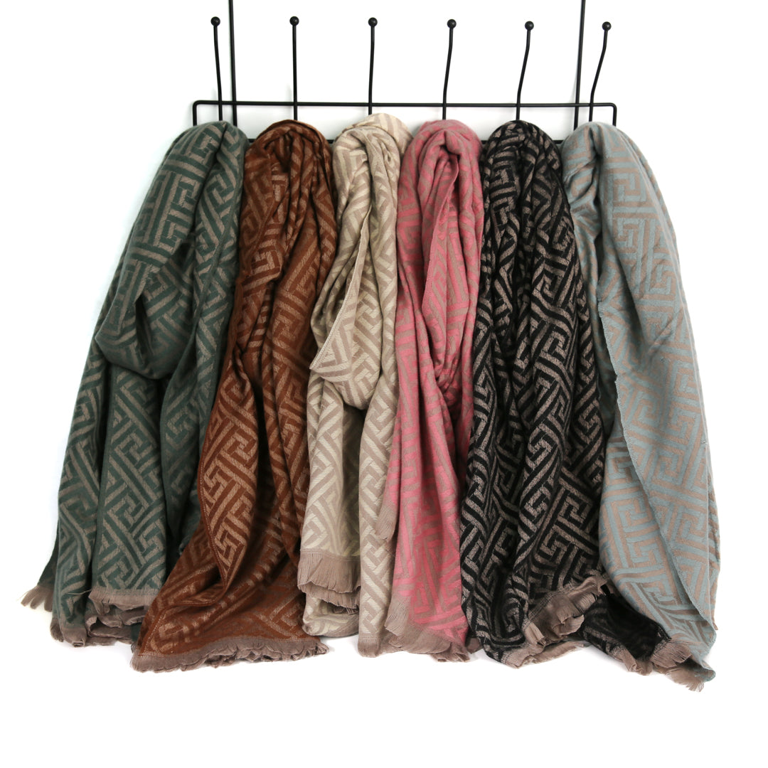 Winter Scarves 12 p/pack (R115)